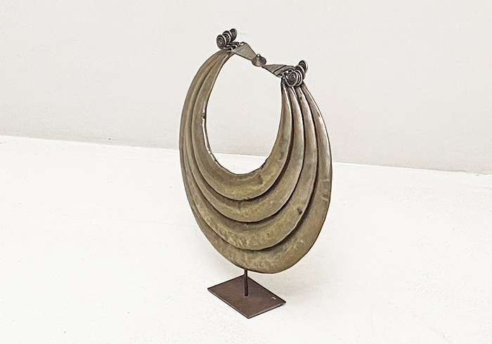 collana scultura etnica delll ottocento p 041 C 1