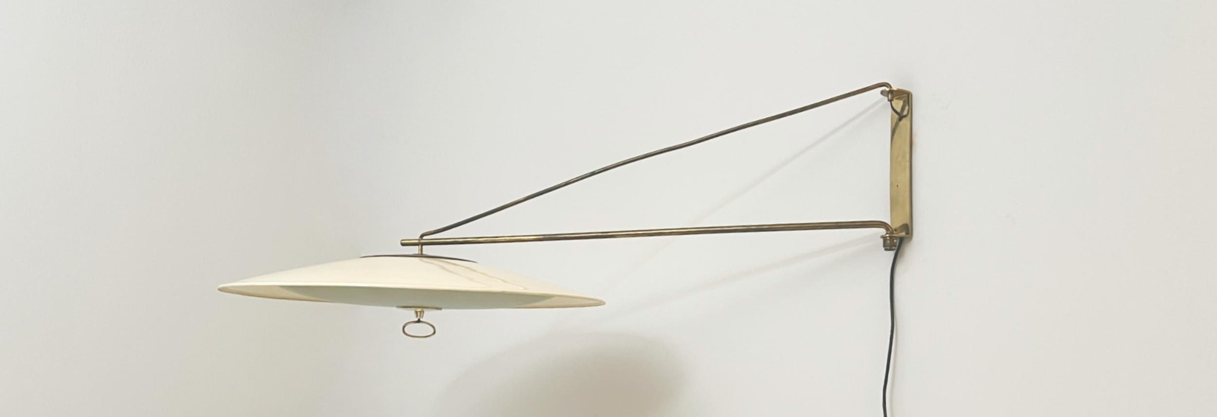 Lampada da parete attrib Gio Ponti anni50 ottone laccato 037 A