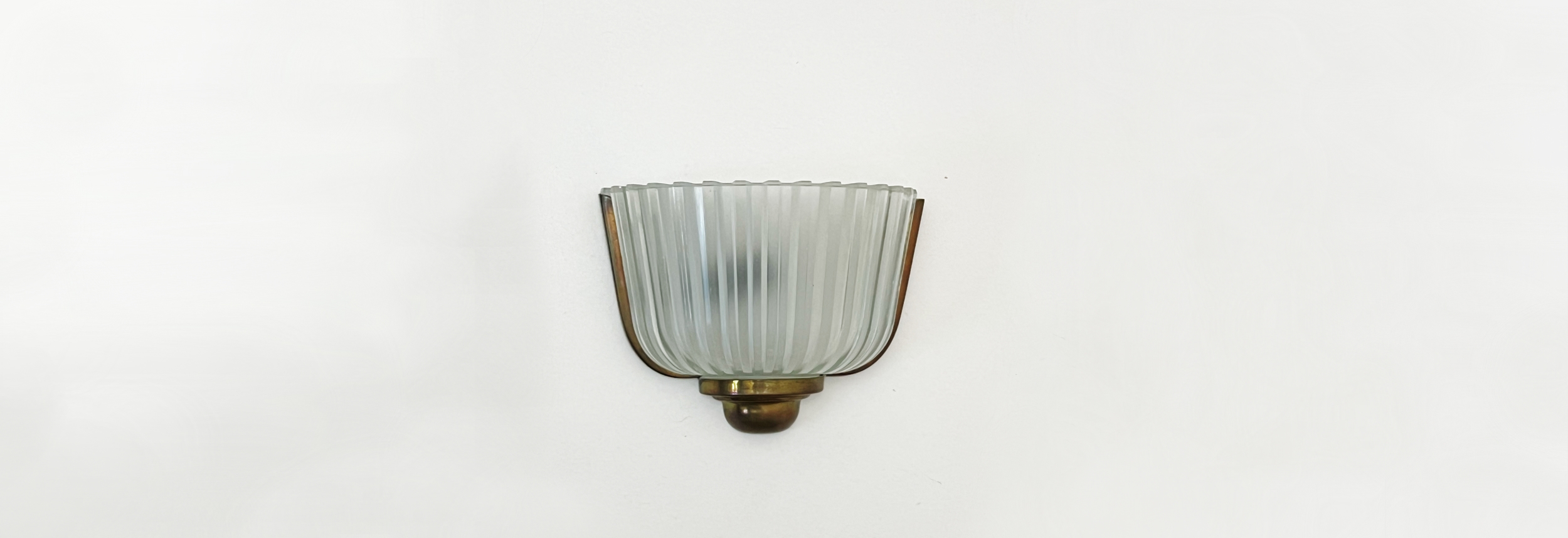 applique anni30 in vetro e ottone attribuita ad archimede seguso 011 A