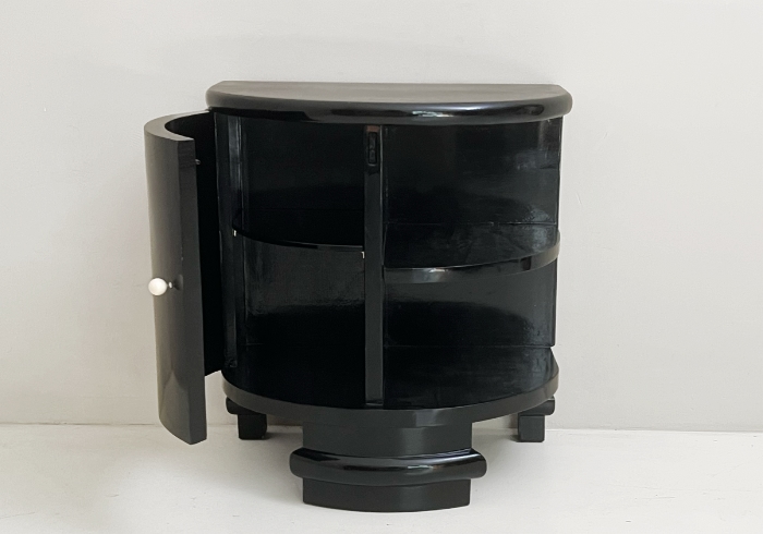 coppia comodini anni30 lacca nera P1 026 M 1