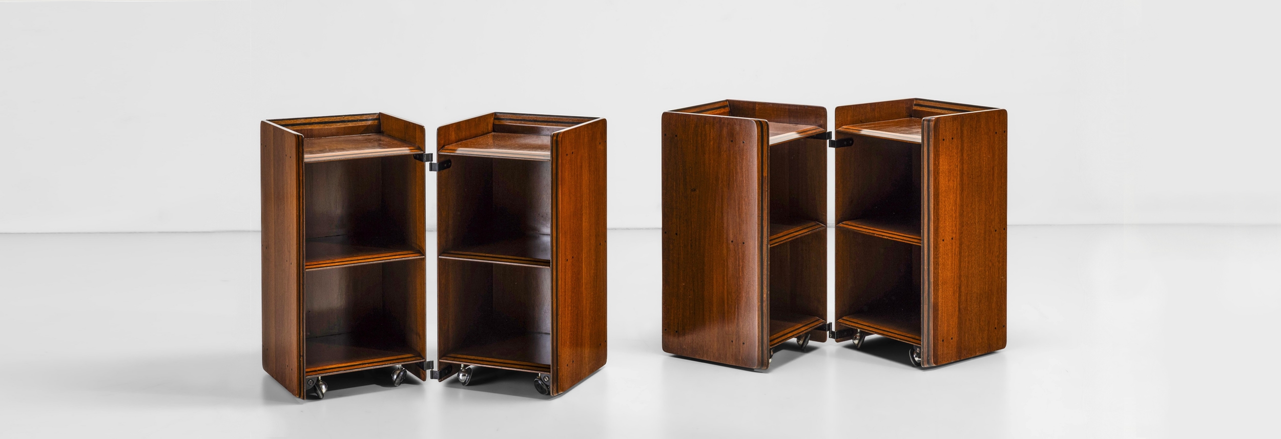 coppia comodini disegnati da afra e tobia scarpa per maxalto anni70 063 M