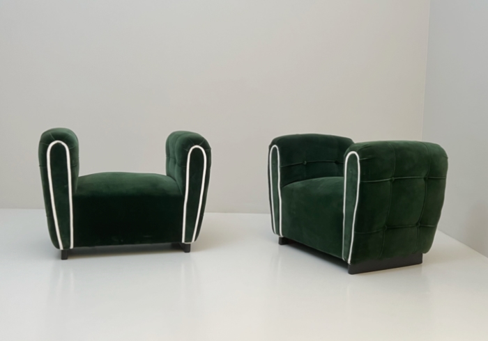 new coppia di pouf in velluto anni40 p 069 SE 2