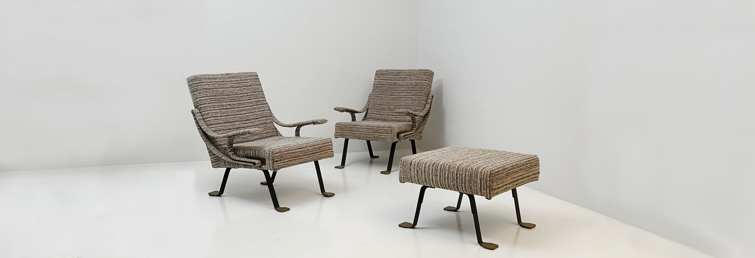 coppia poltrone e pouf modello digamma design ignazio gardella 026 PO