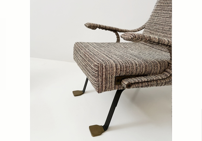 coppia poltrone e pouf modello digamma design ignazio gardella p1 026 PO 2