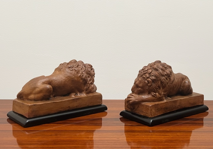 coppia sculture leoni anni40 in terracotta p1 050 C 1