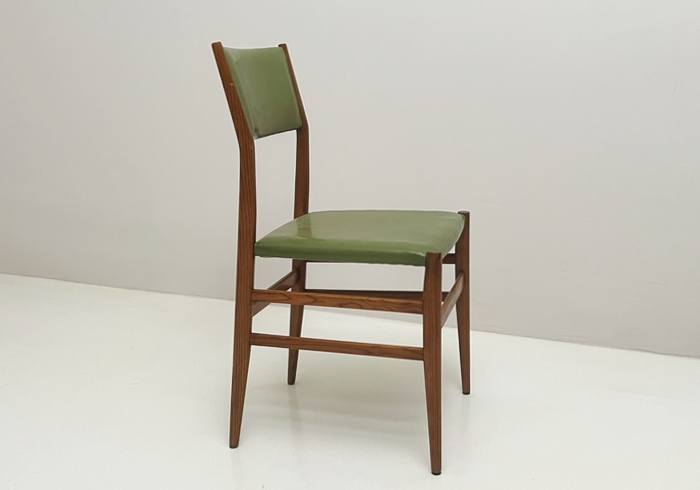gruppo di sei sedie modello leggera di gio ponti p1 113 SE 1