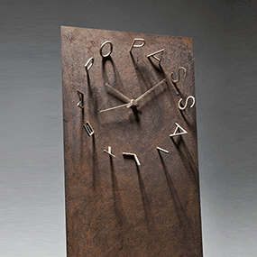 il tempo passa orologio scultura in bronzo marcello chiarenza arte contemporanea a 033 MC