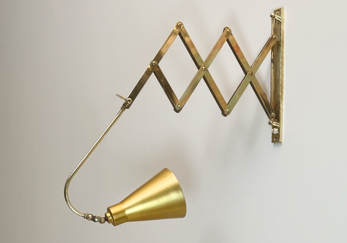 lampada da parete a compasso in ottone anni50 P1 066 A 2