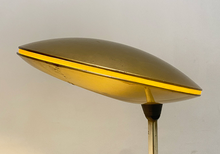 lampada da tavolo a ufo in ottone anni60 p1 002 L 3