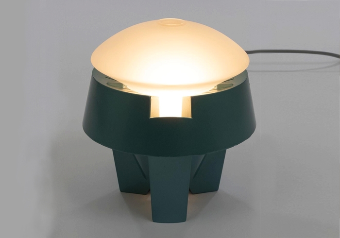 lampada da tavolo gigi di umberto riva per fontana arte p1 057 L 1