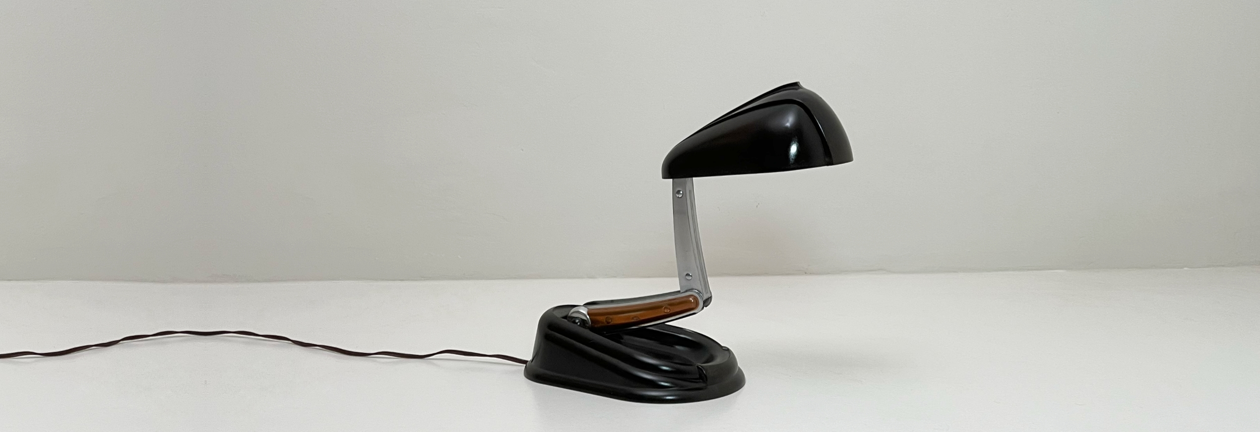 lampada da tavolo pieghevole jumo metallo bachelite 015 L