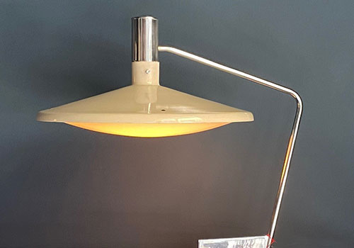 lampada da tavolo vintage anni60 orientabile p1 042 L 2