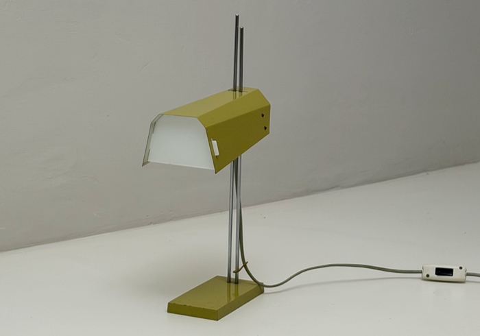 lampada da tavolo vintage anni60 p1 058 L 2