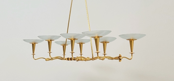 lampadario otto luci ottone opaline anni 50 A3 023 SO