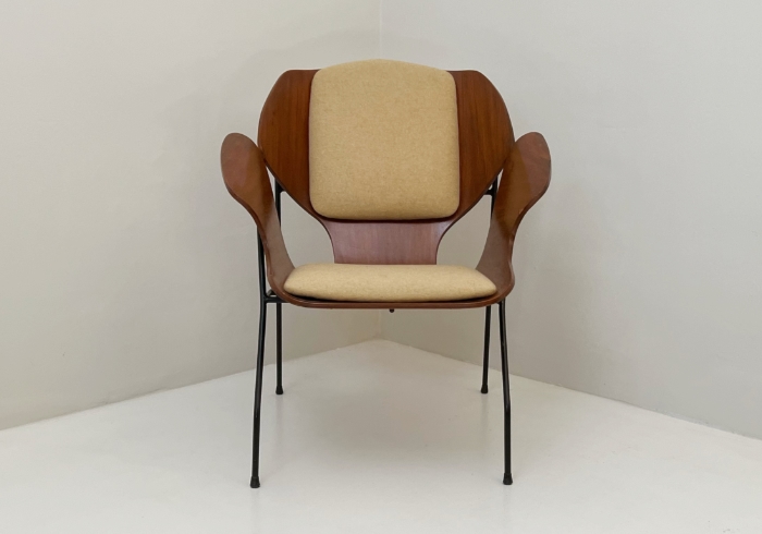 poltroncina anni 60 attrib Vittorio Nobili P1 012 PO 1