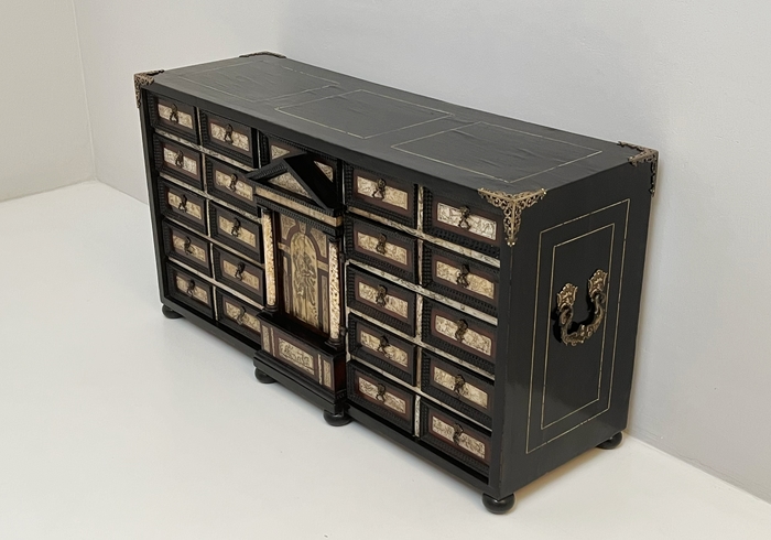 stipo monetiere antico de  XVII secolo legno ebanizzato e avorio p1 051 M 1