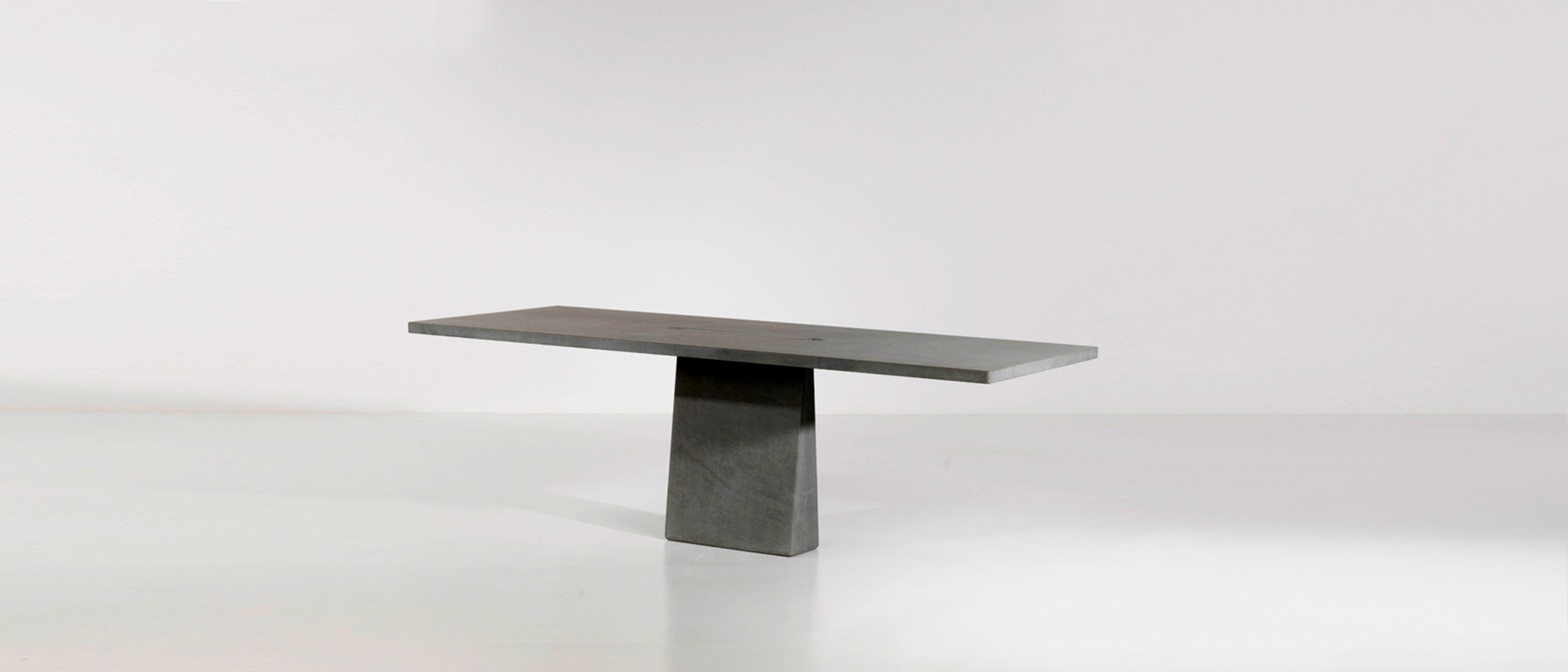 tavolo in pietra anni70 design angelo mangiarotti 050 AR