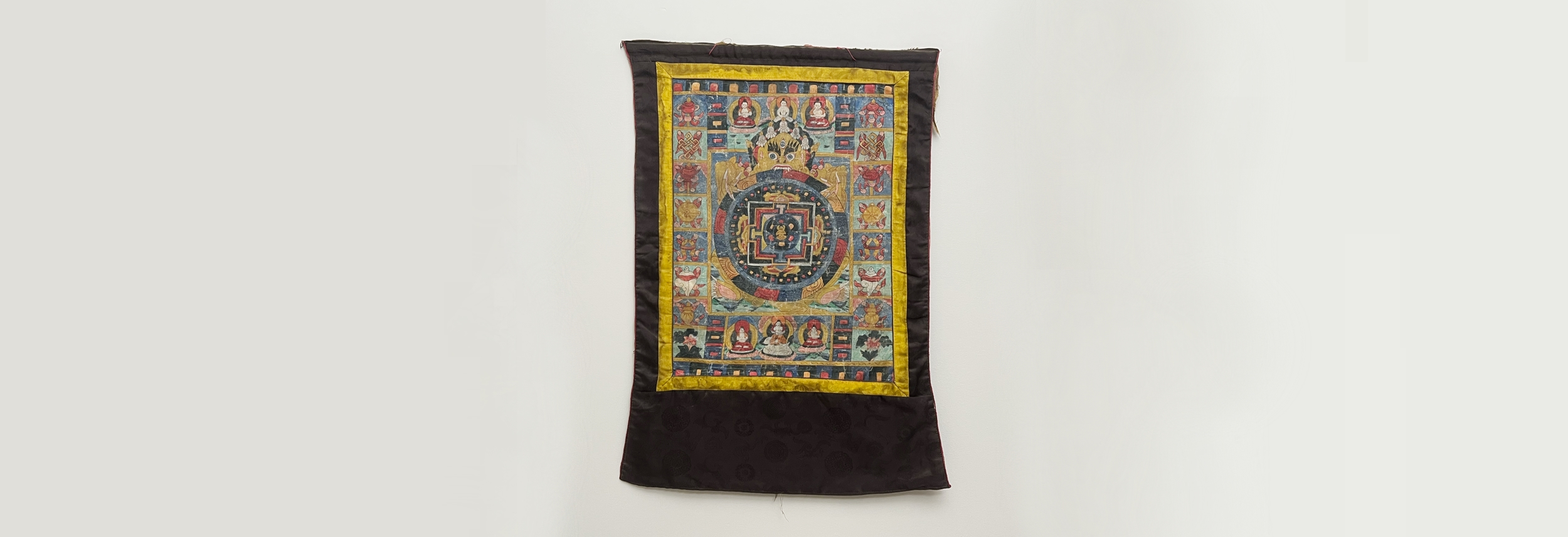 thangka stendardo in seta dipinta a mano indiano di fine ottocento nord india 019 D