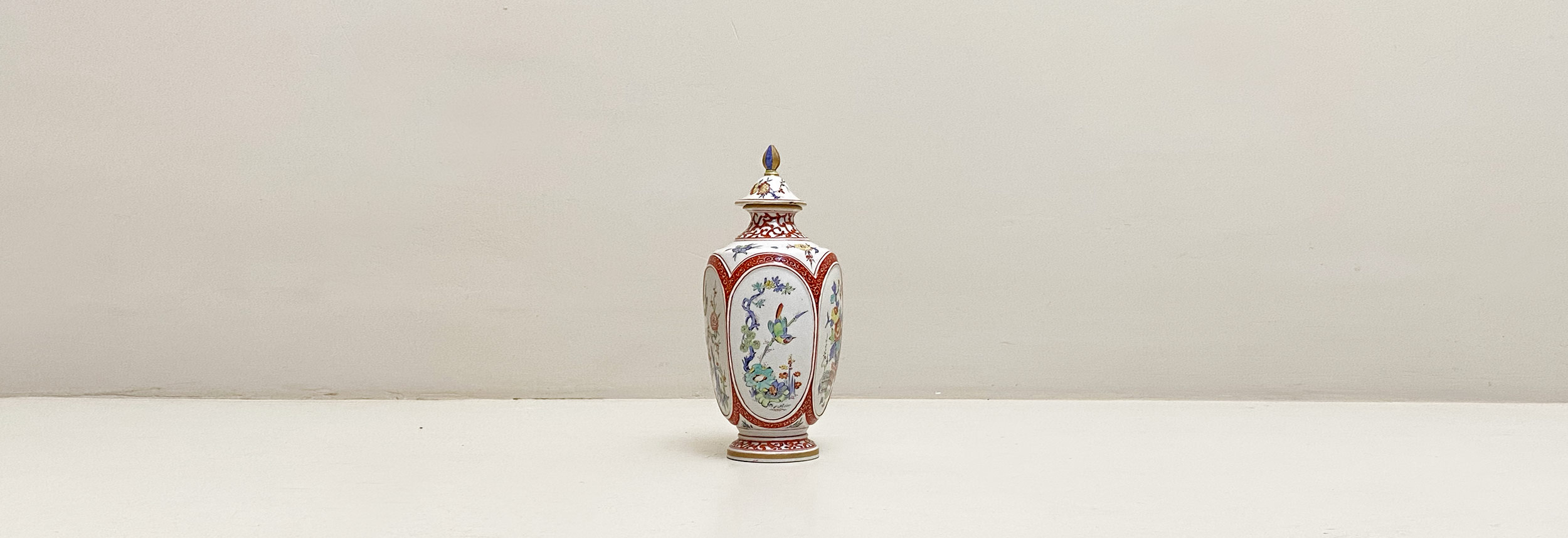 vaso antico in ceramica chantilly francia seconda meta del settecento 025 C